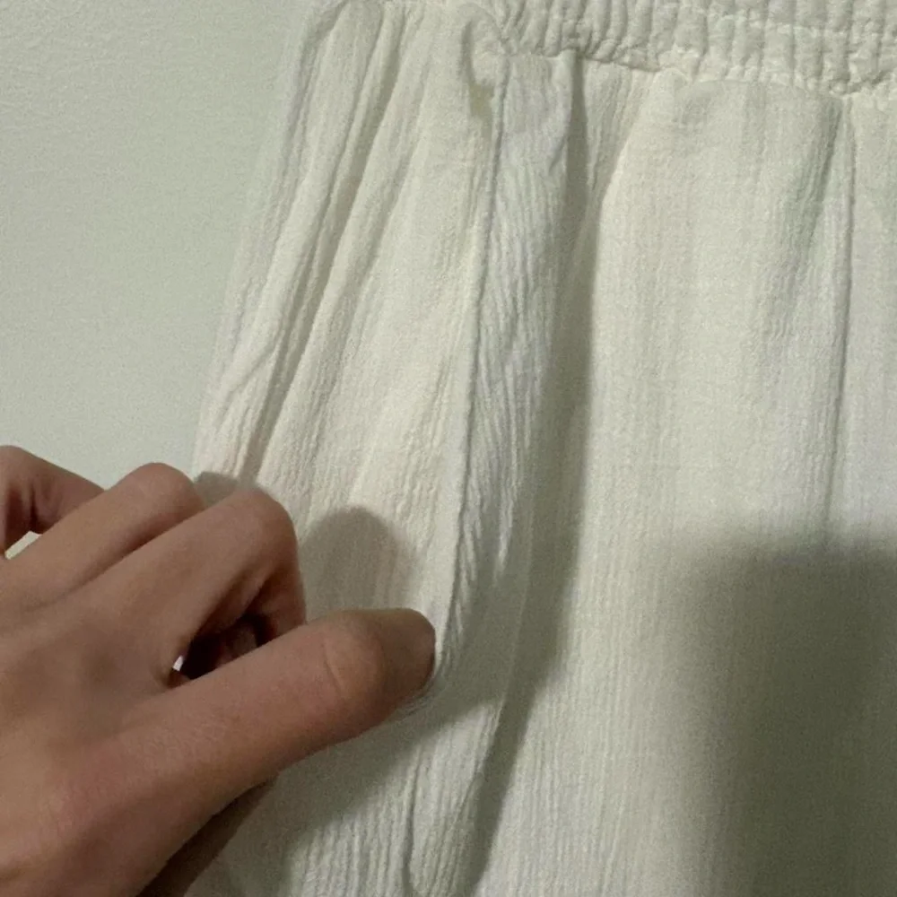 NWOT beachy gauze white flowy pants with blue crotchet med so cute - Picture 5 of 7